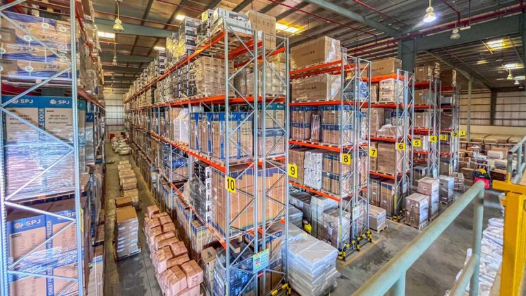 Expect to See These 5 Warehousing Trends Starting 2024