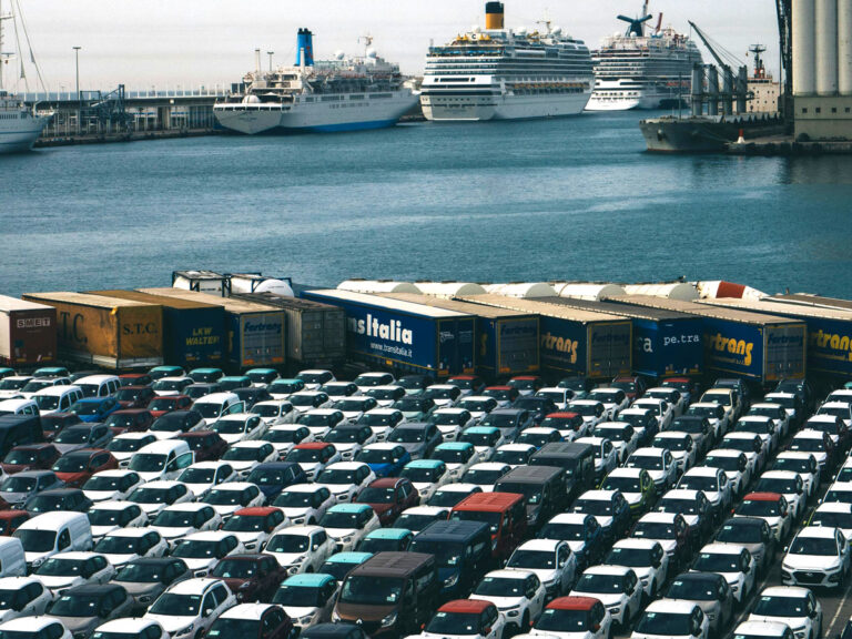 Shipping Cars to the UAE: What are the Documents Required?