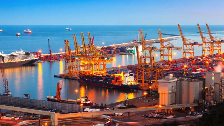 What Sets Logistics Companies in Dubai Apart from Global Competitors?